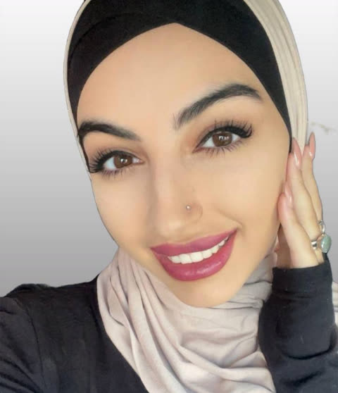 Noemy wearing a hijab